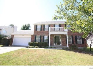 7349 Little Oaks Dr, O'Fallon, MO