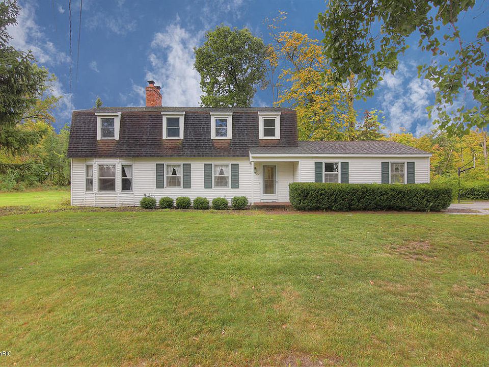 1st image of 88 Sunrise Dr