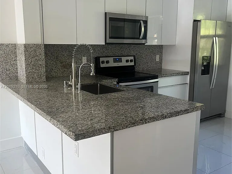 10121 W Sunrise Blvd #301 — Photo 14