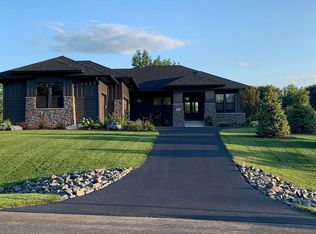 7717 Prairie Grass Pass, Prior Lake, MN 55372
