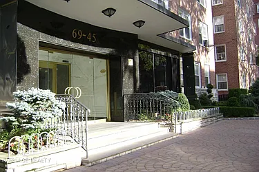 Rented by Nu Place Realty