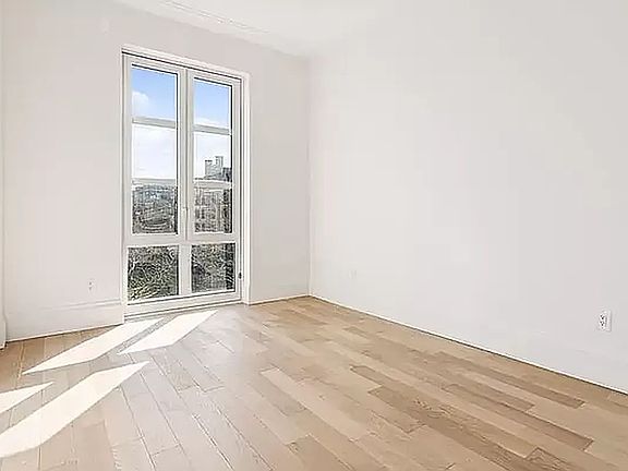 5th image of 250 E 21st St #6D