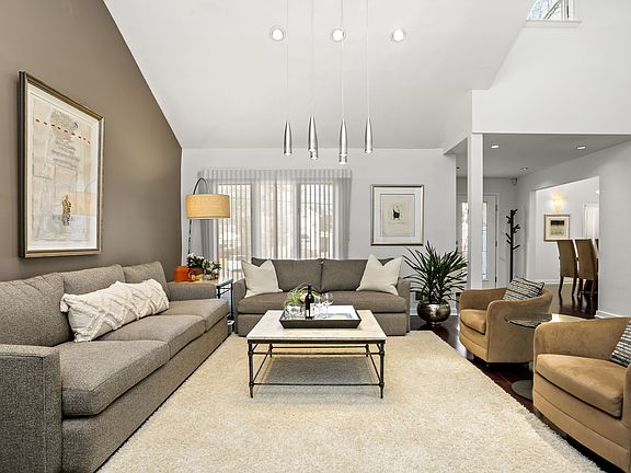 27 Turner Dr New Rochelle NY-print-037-039-024-4200x2800-300dpi.jpg
