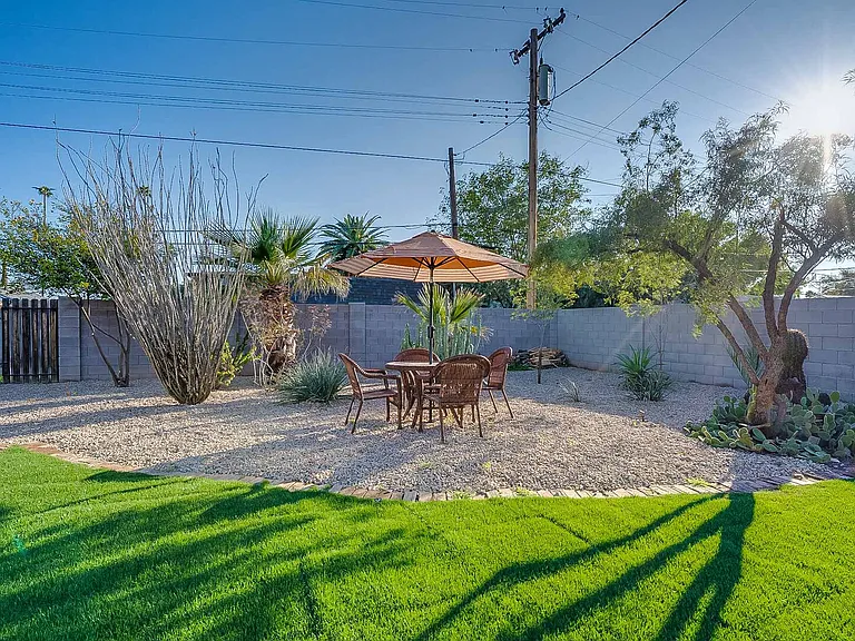 W Encanto Blvd — Photo 25