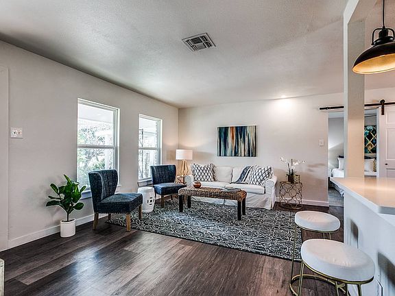 5th image of 407 Shannon Lee St