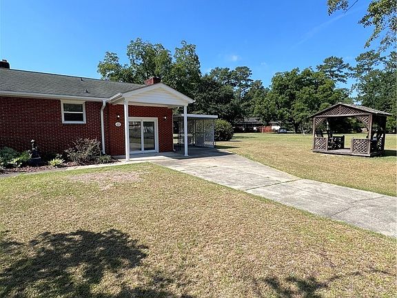 2nd image of 62 Boone Rd