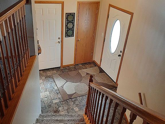 5th image of 107 Turquoise Dr