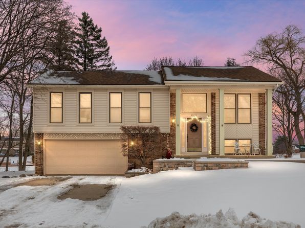40692 Village Oaks, Novi, MI 48375