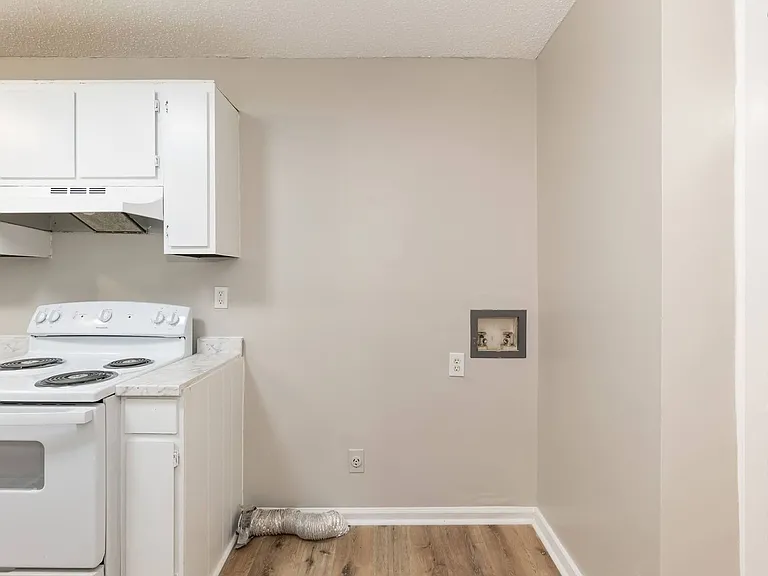 10 Cates Ave — Photo 11