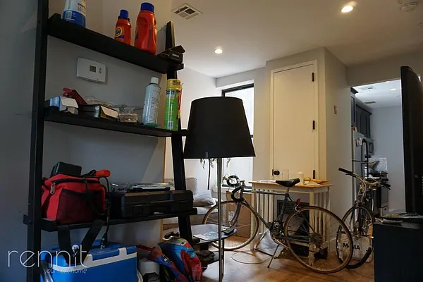 Rented by Rennit Inc. | media 15