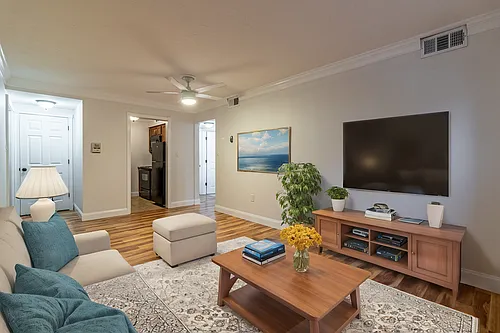 5410 Wellesley Ave #2 Photo 1