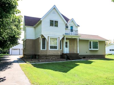 631 Mowbray St, Stewart, MN, 55385