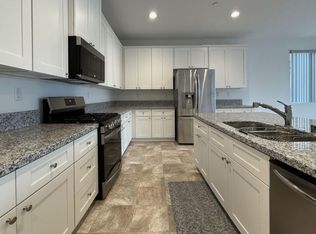 1024 Haviture Way, Hemet, CA 92543