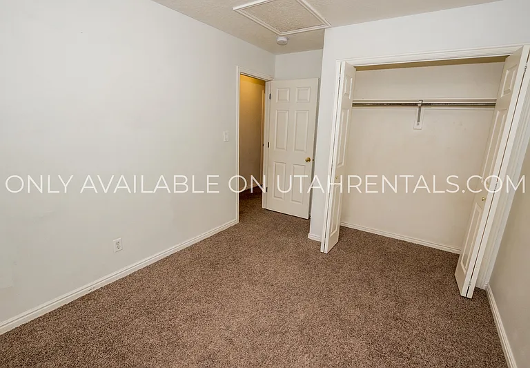 1057 S 810 E — Photo 28