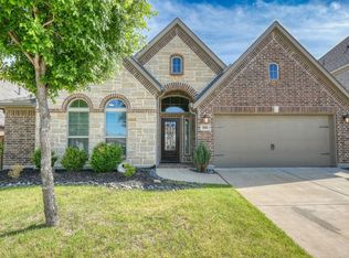 808 Glen Crossing Dr, Celina, TX 75009