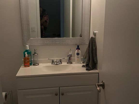 4th image of 1281 SW 46th Ave #2405