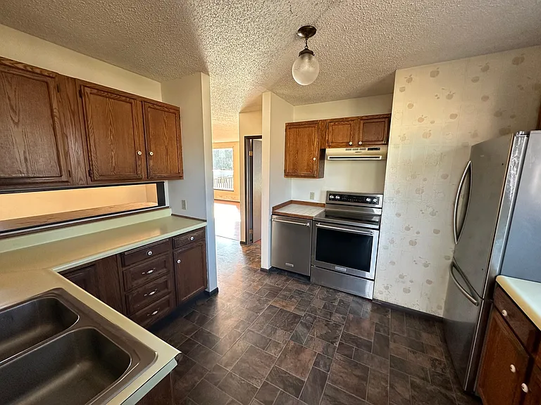 500 Rock Island Rd — Photo 12