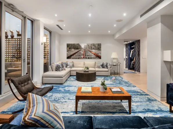 433 East 74th Street image 1 of 14