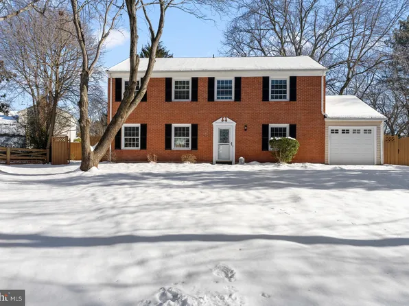 4203 Kincaid Ct, Chantilly, VA 20151