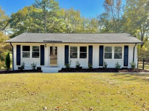 300 E Vance St, Zebulon, NC 27597