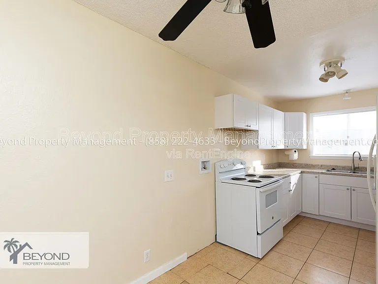4164 Cherokee Ave #E — Photo 14