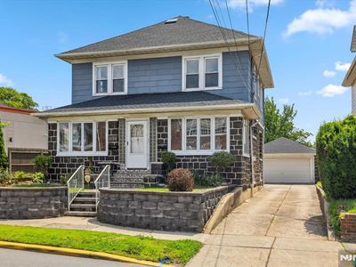 1154 Anderson Ave, Fort Lee, NJ, 07024