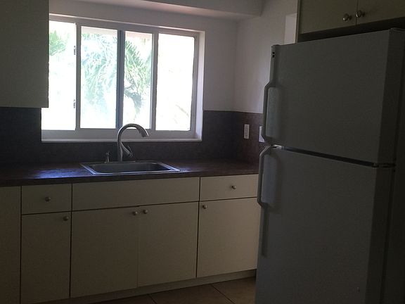 5th image of 1040 92nd St APT 1