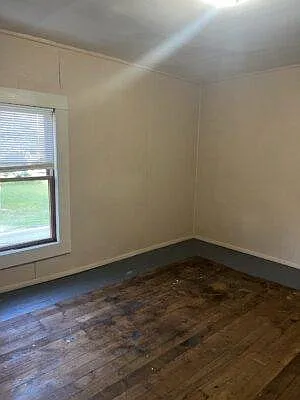 2 bed, 1.0 bath, $795 — Photo 2