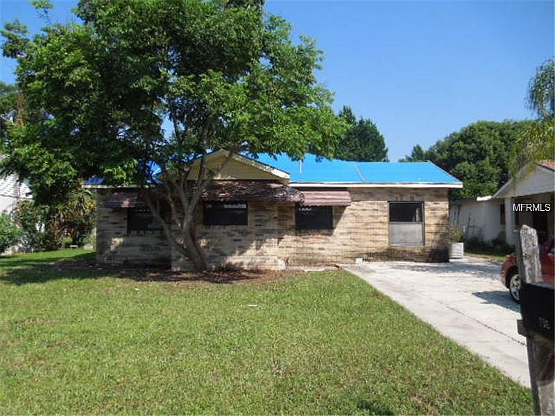 1st image of 132 SW Palm Dr