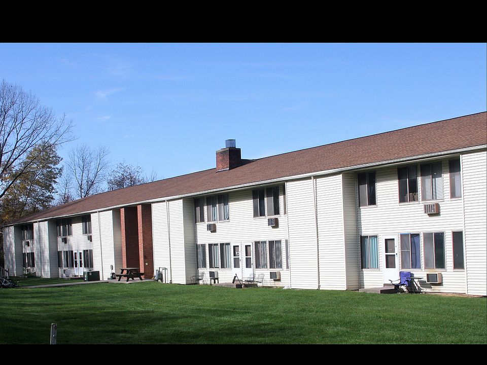 Woodland Apartments Exterior