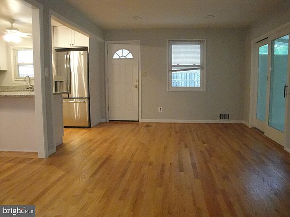 2nd image of 1825 Opalocka Dr