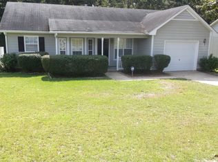 6471 Applewhite Rd, Fayetteville, NC 28304