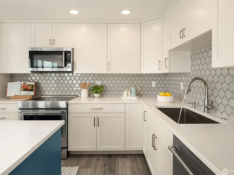 733 Lake St S #111 — Photo 14