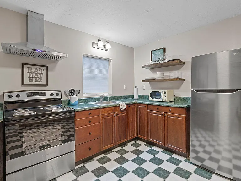 6414 Stoney Point Rd #B — Photo 6