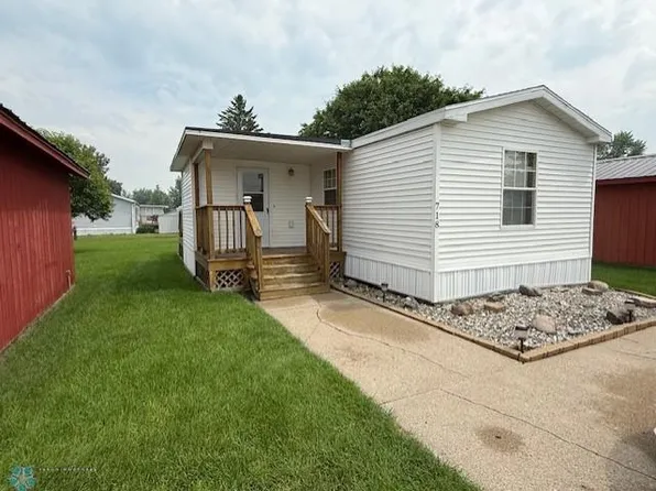 718 2nd St S, Breckenridge, MN 56520