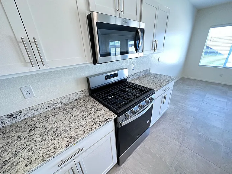 7731 Moore Creek Ln — Photo 10