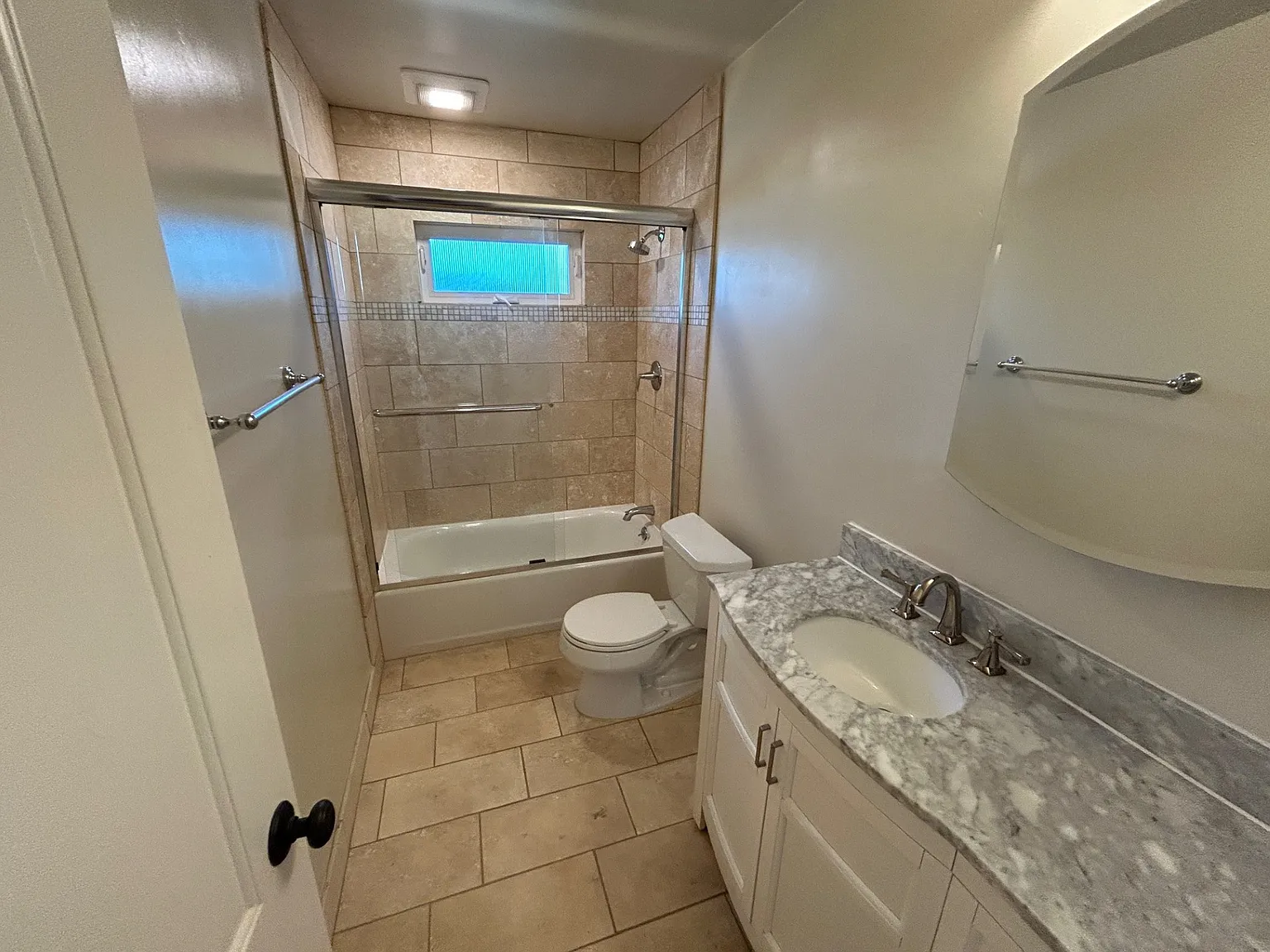 2 bed, 750 sqft, $2,150 — Photo 4