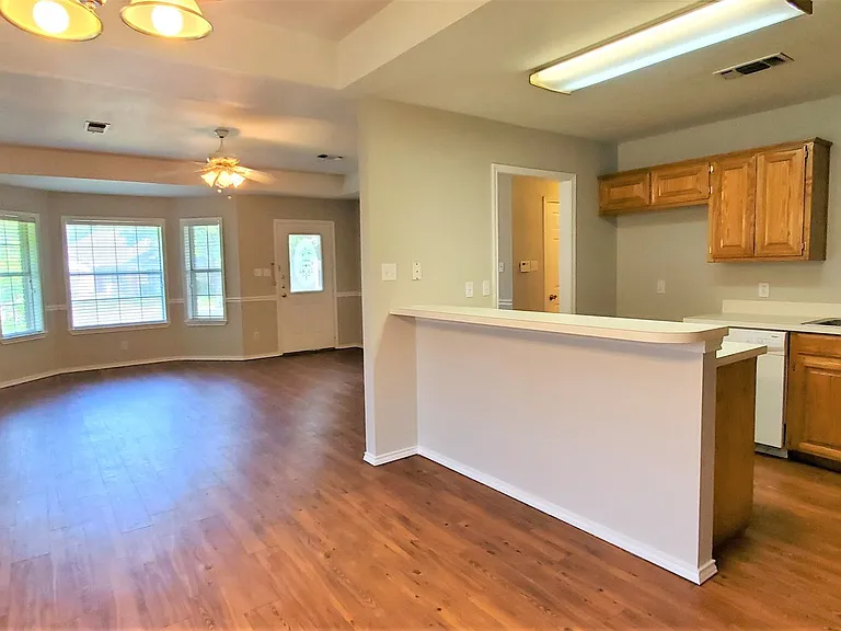 3117 N Bell Ave — Photo 14