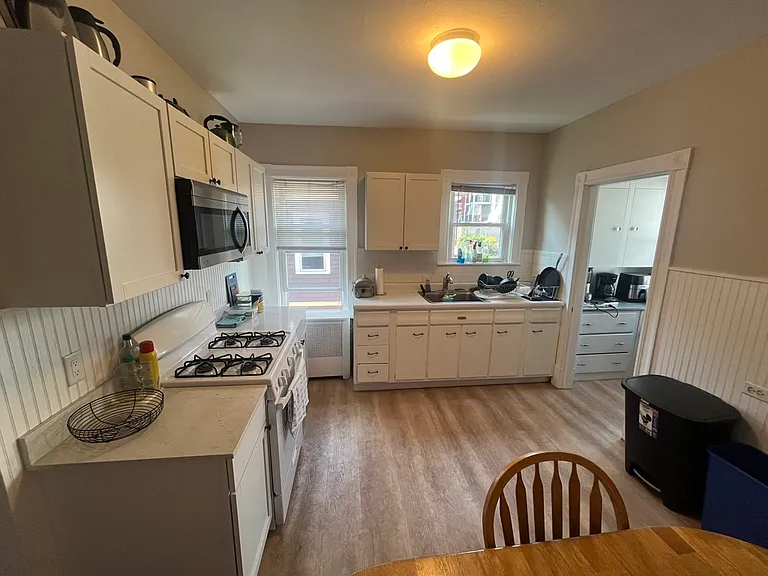 26 Packard Ave — Photo 3