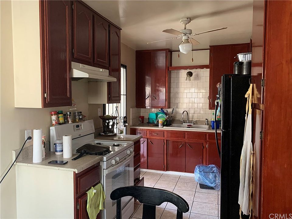 1st image of 8959 Dumond Dr