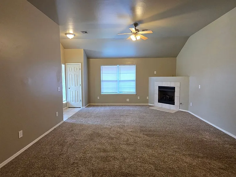 1716 W Palm Pl — Photo 14