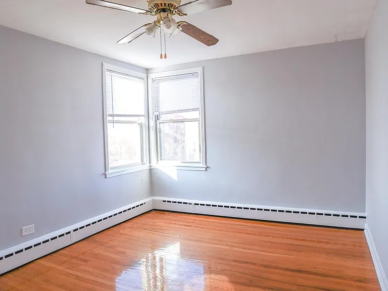 2417 W Farragut Ave #2A — Photo 7