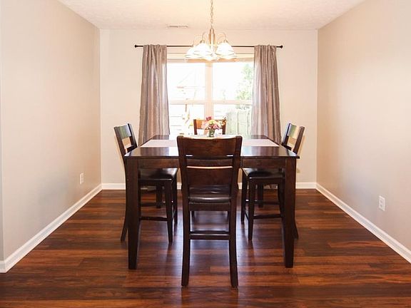 5th image of 16959 Southall Dr