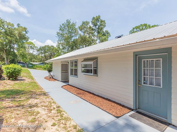 3rd image of 34299 Belt Dr