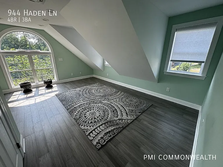944 Haden Ln — Photo 25