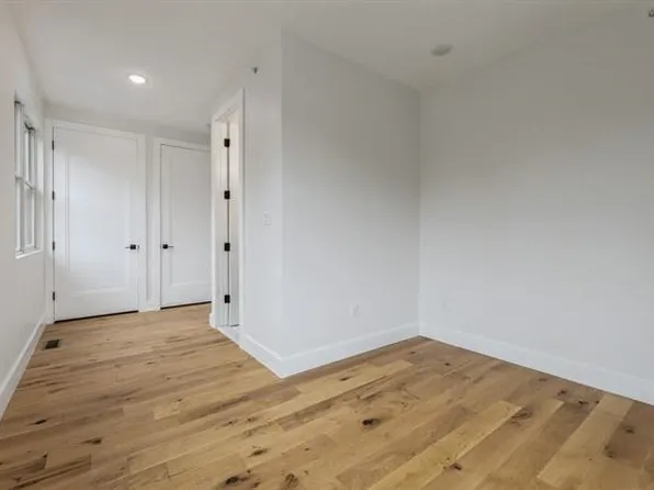 259 Liberty Avenue image 19 of 24