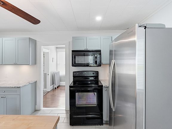5th image of 96 Apricot St