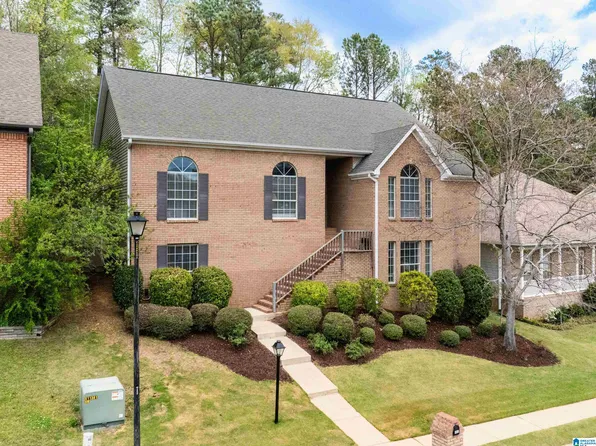 162 Stratford Cir, Pelham, AL 35124