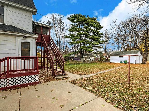 2nd image of 3133 29th Ave S #1