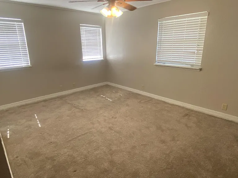 1818 W Cedar St — Photo 10